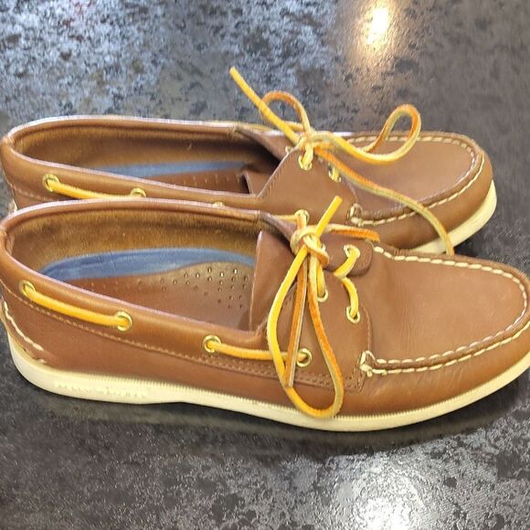 Sperry Tan Boat Shoes with Yellow Laces - Picture 3 of 6